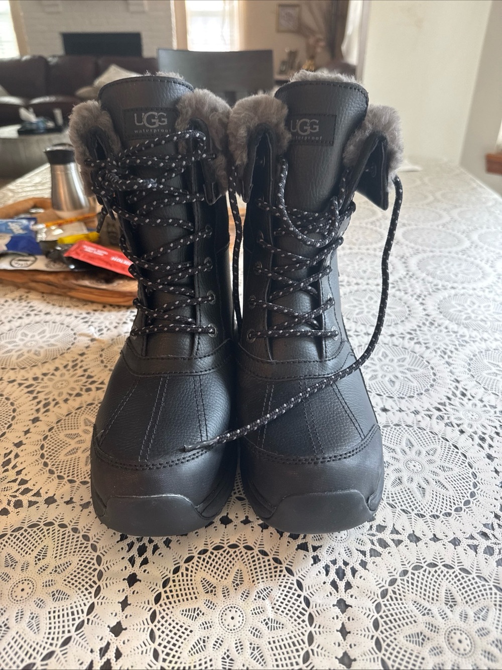 UGG Women Black Lace-Up Fur-Trim Snow Boots, size 10